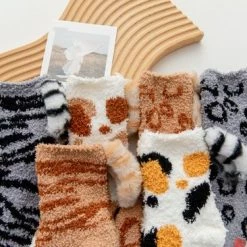 Merkloos Sokken Kat - Kattensok Met Kattenstaart - Anti Slip - Korte Sokken - Bruin Vlek - Unisex Maat 32-39 Cat - Dier - Huisdier - Cadeau - Kado - Geschenk - Gift - Verjaardag - Feestdag – Verassing – Huiskat – Poes – Kater – Kitten -Beenmode Verkoop 550x366 41