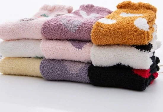 GrandSock Fluffy Sokken Dames - 6 Paar - Winterbox - Huissokken - Dikke Sokken - Wit / Grijs / Zalm - Mix / Random - Gestipt / Hartjes - 36-40 4 GrandSock Fluffy Sokken Dames - 6 Paar - Winterbox - Huissokken - Dikke Sokken - Wit / Grijs / Zalm - Mix / Random - Gestipt / Hartjes - 36-40 - Afbeelding 2