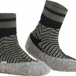 FALKE Cosyshoe Herringbone Slofsok Lang Met Patroon Met Anti-slip Noppen Gestreept Maagdelijke Wol Zwart Dames Sokken - Maat 41-42 10 FALKE Cosyshoe Herringbone Slofsok Lang Met Patroon Met Anti-slip Noppen Gestreept Maagdelijke Wol Zwart Dames Sokken - Maat 41-42 -Beenmode Verkoop 550x438