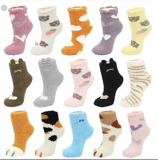 GrandSock Fluffy Sokken Dames - 6 Paar - Winterbox - Huissokken - Dikke Sokken - Wit / Grijs / Zalm - Mix / Random - Gestipt / Hartjes - 36-40 3 GrandSock Fluffy Sokken Dames - 6 Paar - Winterbox - Huissokken - Dikke Sokken - Wit / Grijs / Zalm - Mix / Random - Gestipt / Hartjes - 36-40