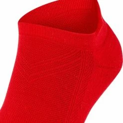 FALKE Cool Kick Sneaker Sneakersokken Versterkte Sneaker Sokken Heren Dames Zonder Motief Met Pluche Zool En Hielband Ademend Sneldrogend Rood Unisex Sokken - Maat 39-41 -Beenmode Verkoop 550x585 1