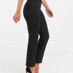 Spanx - The Perfect Pant Slim Straight Leg - Maat M - Zwart 23 Spanx - The Perfect Pant Slim Straight Leg - Maat M - Zwart -Beenmode Verkoop 550x687 13