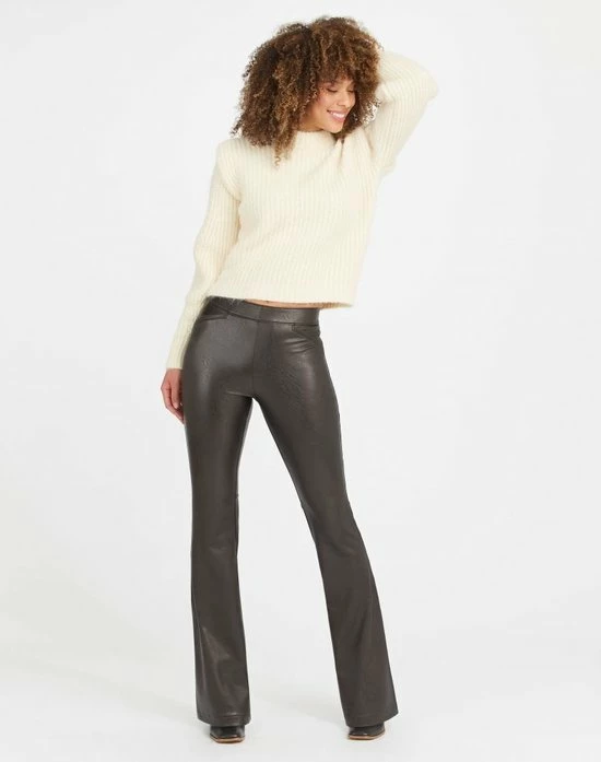 Spanx Leather Like Flare Pant | Zwart 3 Spanx Leather Like Flare Pant | Zwart