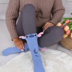 Stitch Disney - Blauwe, Lange Damessokken, Antislip, Warme Sokken 1 Paar, OEKO-TEX / 37-42 -Beenmode Verkoop 550x709 2