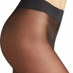 FALKE Matt Deluxe Doorschijnend Hoogwaardig Zacht Comfortabel Elegant Zonder Motief Sheer 20 Denier Zwart Dames Panty - Maat M -Beenmode Verkoop 550x717 1
