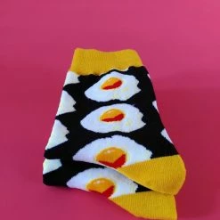 Merkloos To Me You Are EGGcellent - Schoencadeautjes Sinterklaas - Blij Ei - Sinterklaascadeau Voor Hem - Sinterklaascadeau Voor Haar - Mannen Vrouwen- Papa Mama- Vader Moeder- Verjaardag - Cadeau - Presentje - Cadeautje Voor Haar - Maat 36-41 - Tasty Socks -Beenmode Verkoop 550x733 2