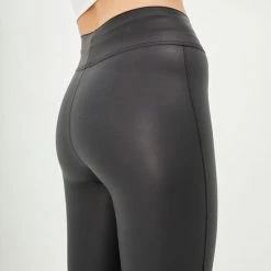 Merkloos Blueberry Leggings- Zwarte Legging Lederlook Fashion Legging Coated Legging High-Waist Dames Hoge Taille - Verhogen Legging - Leggings - Leggings - Push-Up - Up-Fit - Zwart - Maat S -Beenmode Verkoop 550x825 68