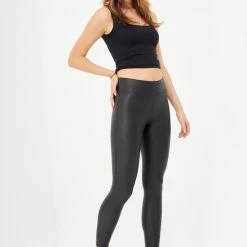 Merkloos Blueberry Leggings- Zwarte Legging Lederlook Fashion Legging Coated Legging High-Waist Dames Hoge Taille - Verhogen Legging - Leggings - Leggings - Push-Up - Up-Fit - Zwart - Maat S -Beenmode Verkoop 550x827 1